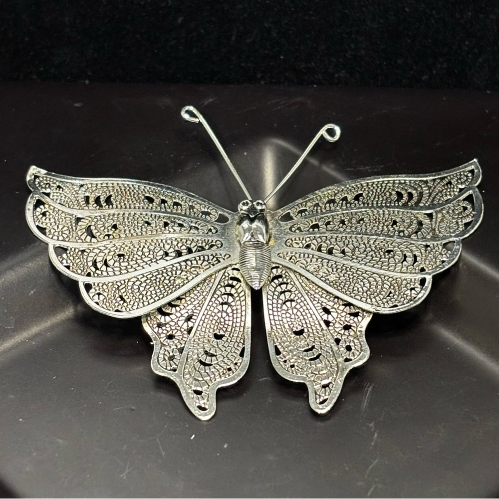 Delicate Vintage Silver Tone Butterfly Brooch